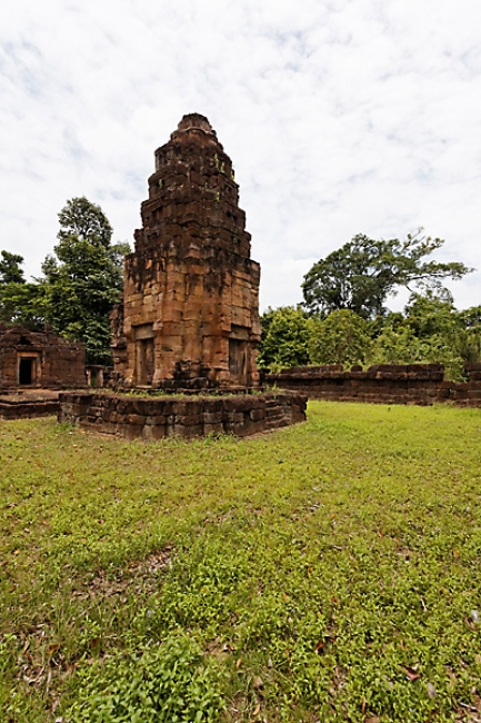 26-Prasat Ta Muen Toch-023